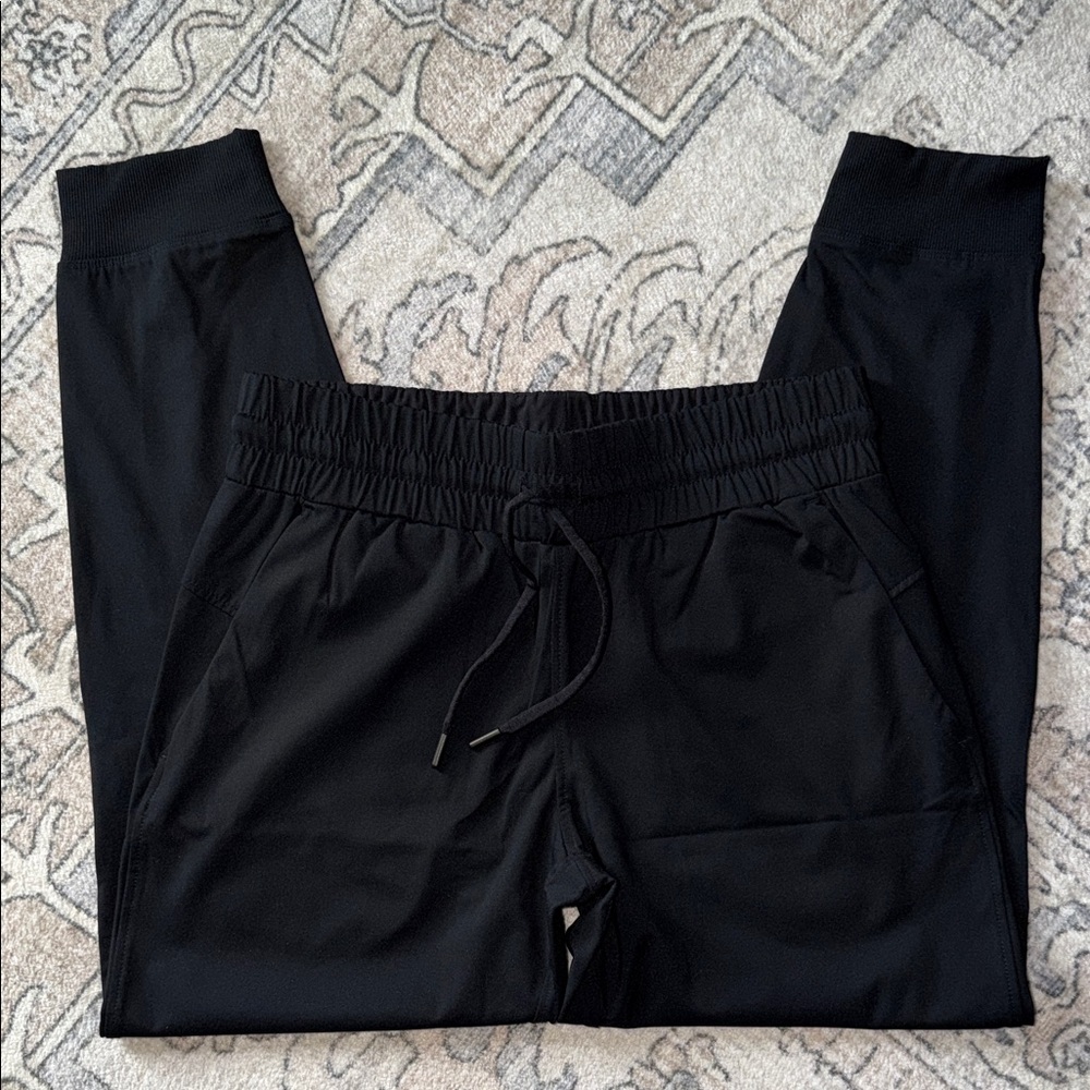 Mondetta Travel Joggers